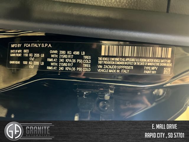 Used 2023 Jeep Renegade Latitude AWD/4WD image 30