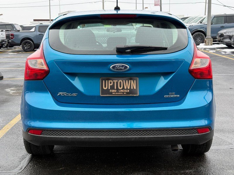 Used 2013 Ford Focus SE w/ SE Winter Pkg image 5
