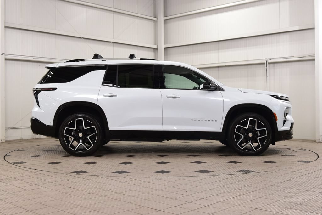 New 2026 Chevrolet Traverse High Country AWD/4WD image 9