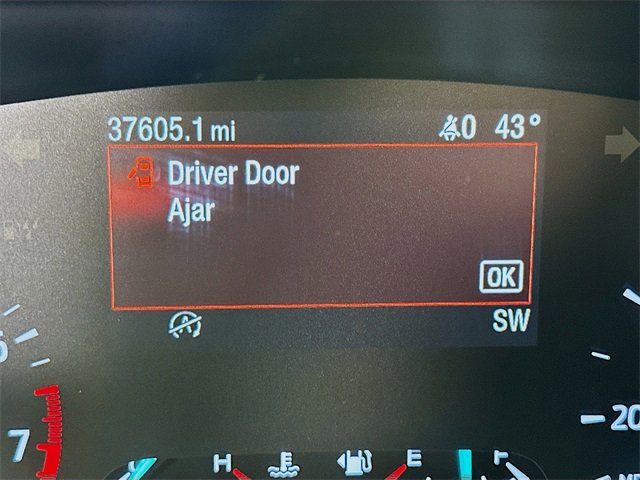 Used 2020 Ford Escape SE image 4