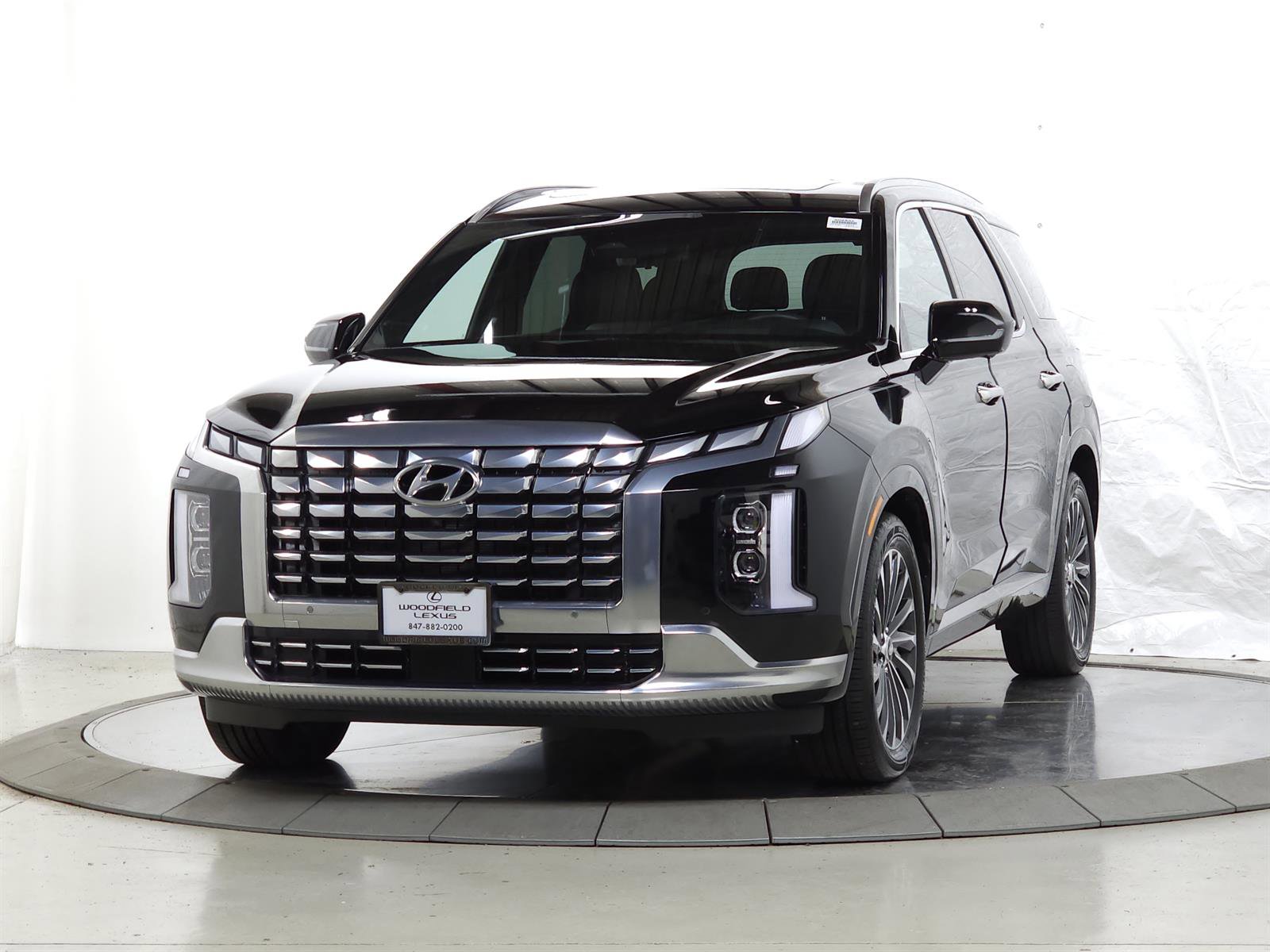 Used 2024 Hyundai Palisade Calligraphy video 3