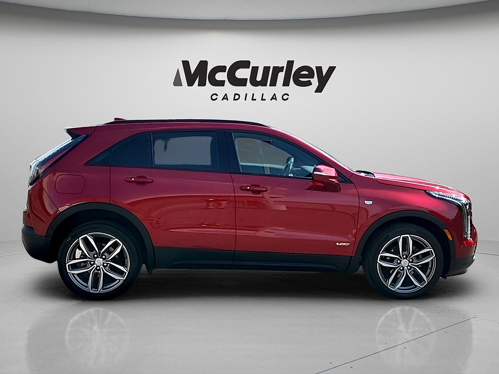 Certified 2022 Cadillac XT4 Sport w/ Sun And Sound Package AWD/4WD image 8