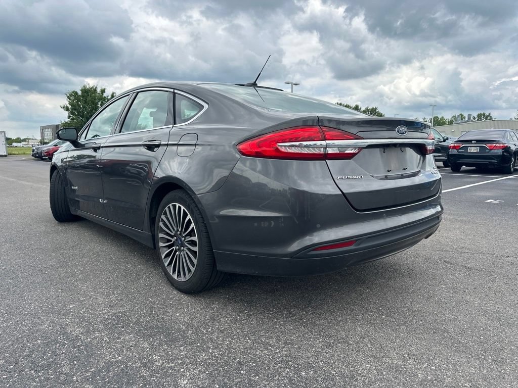 Used 2018 Ford Fusion SE w/ Equipment Group 602A FWD image 9