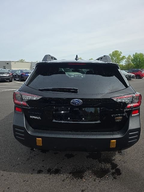 Certified 2025 Subaru Outback Wilderness AWD/4WD image 5