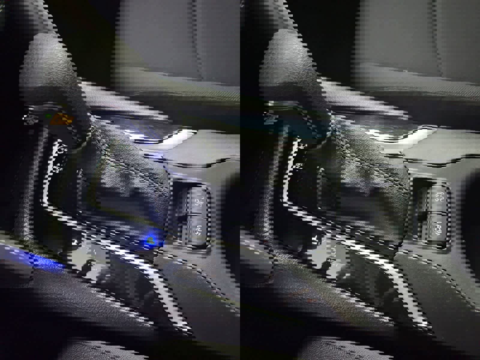 Used 2023 Toyota Corolla Cross LE image 28