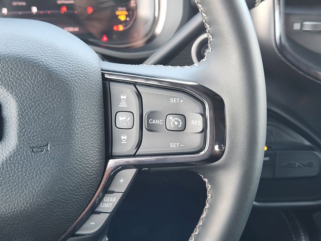 Used 2024 RAM 3500 Limited image 31