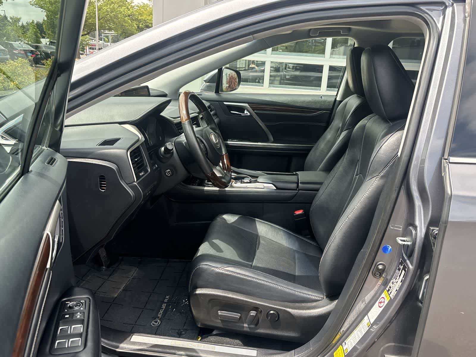 Used 2019 Lexus RX 350 FWD w/ Navigation Package image 12