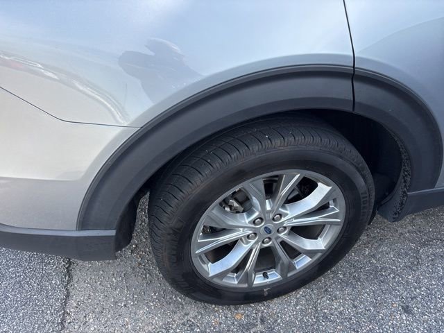 Used 2020 Ford Explorer XLT w/ Equipment Group 202A image 8