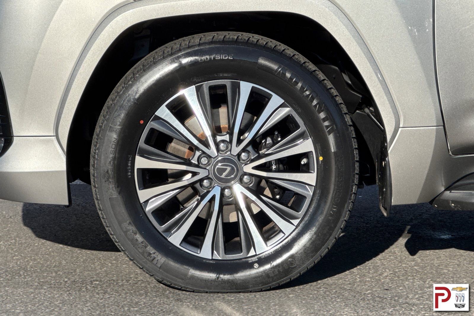 Used 2023 Lexus LX 600 4WD w/ Interior Upgrade Package image 36