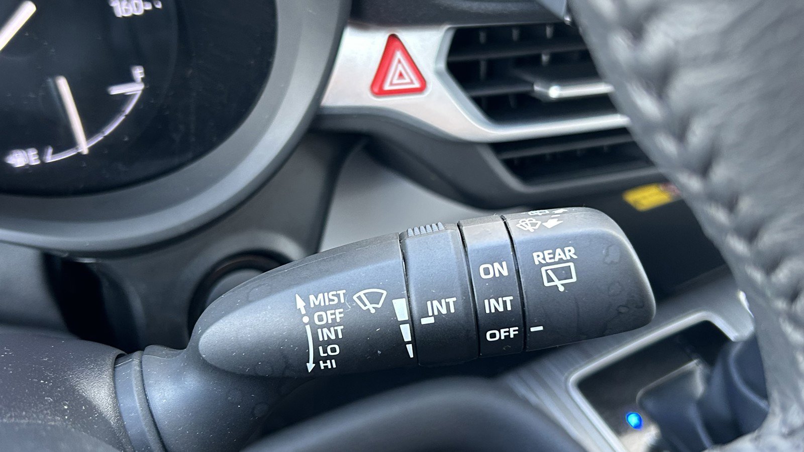 Used 2025 Toyota Sienna XLE w/ XLE Plus Package image 23