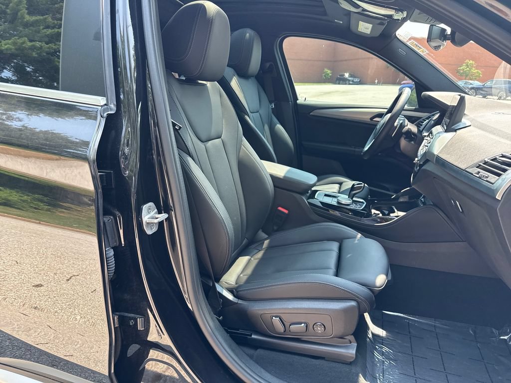 Used 2025 BMW X4 xDrive30i w/ Premium Package AWD/4WD image 30