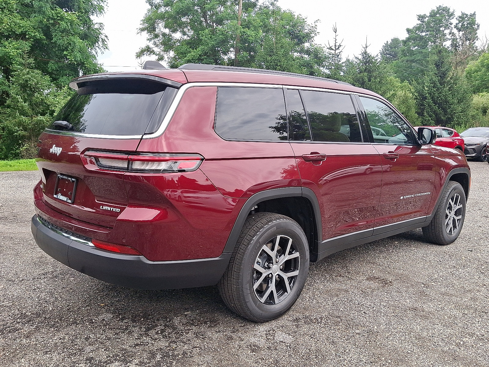 New 2025 Jeep Grand Cherokee L Limited AWD/4WD image 4