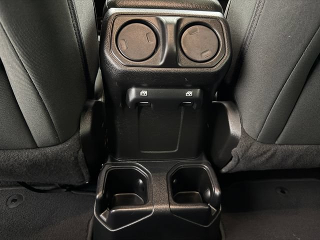 Used 2019 Jeep Wrangler Unlimited Sport S AWD/4WD image 32