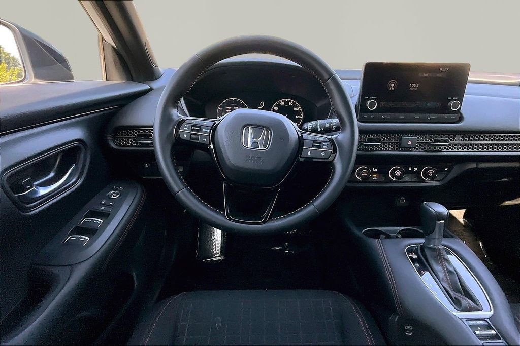 Used 2025 Honda HR-V Sport image 8