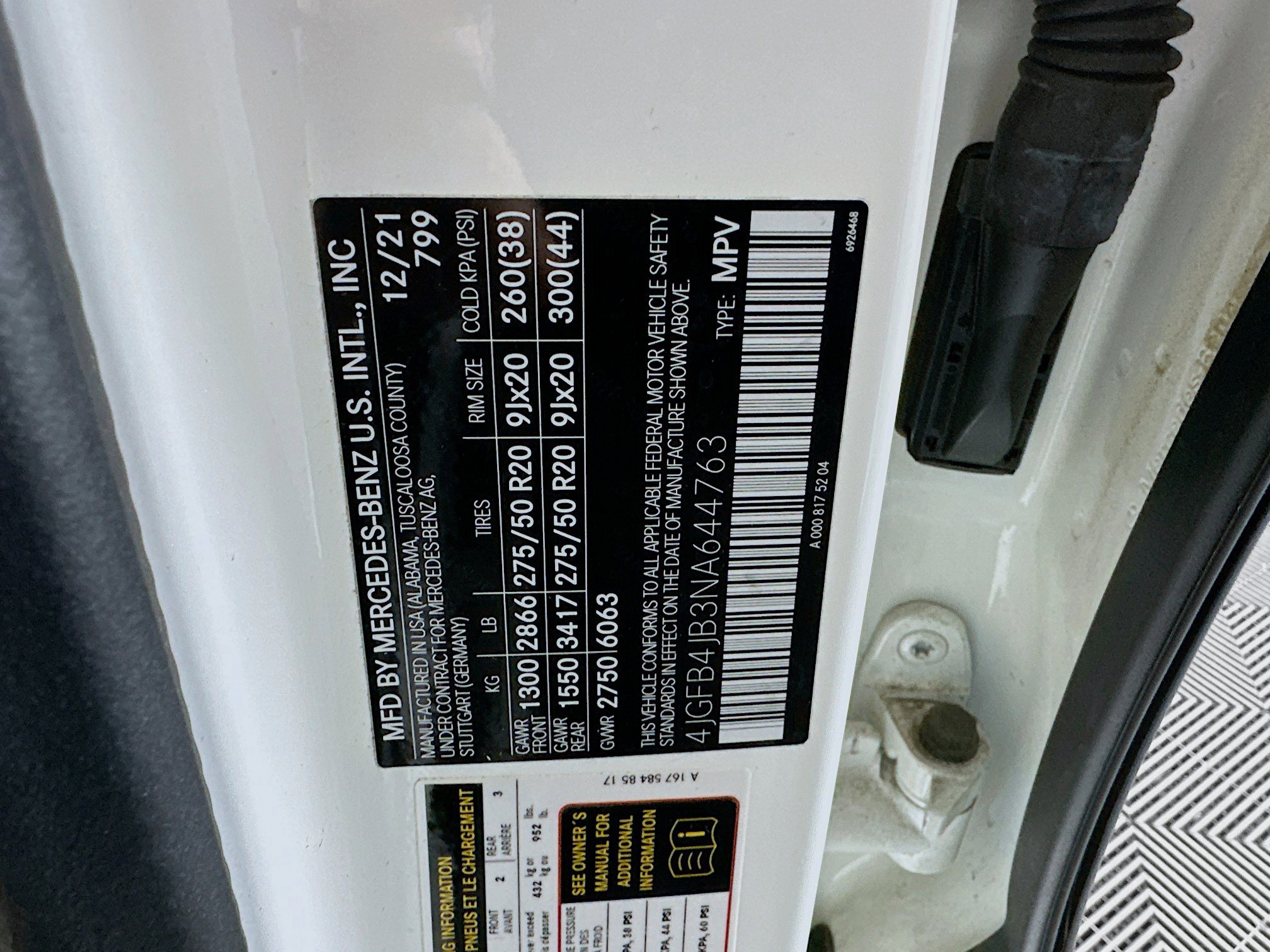 Used 2022 Mercedes-Benz GLE 350 w/ AMG Line Exterior image 12