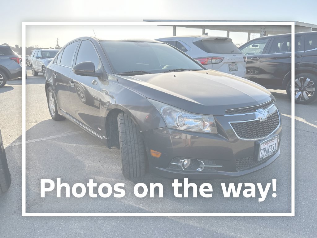 Used 2014 Chevrolet Cruze LT w/ RS Package FWD image 1
