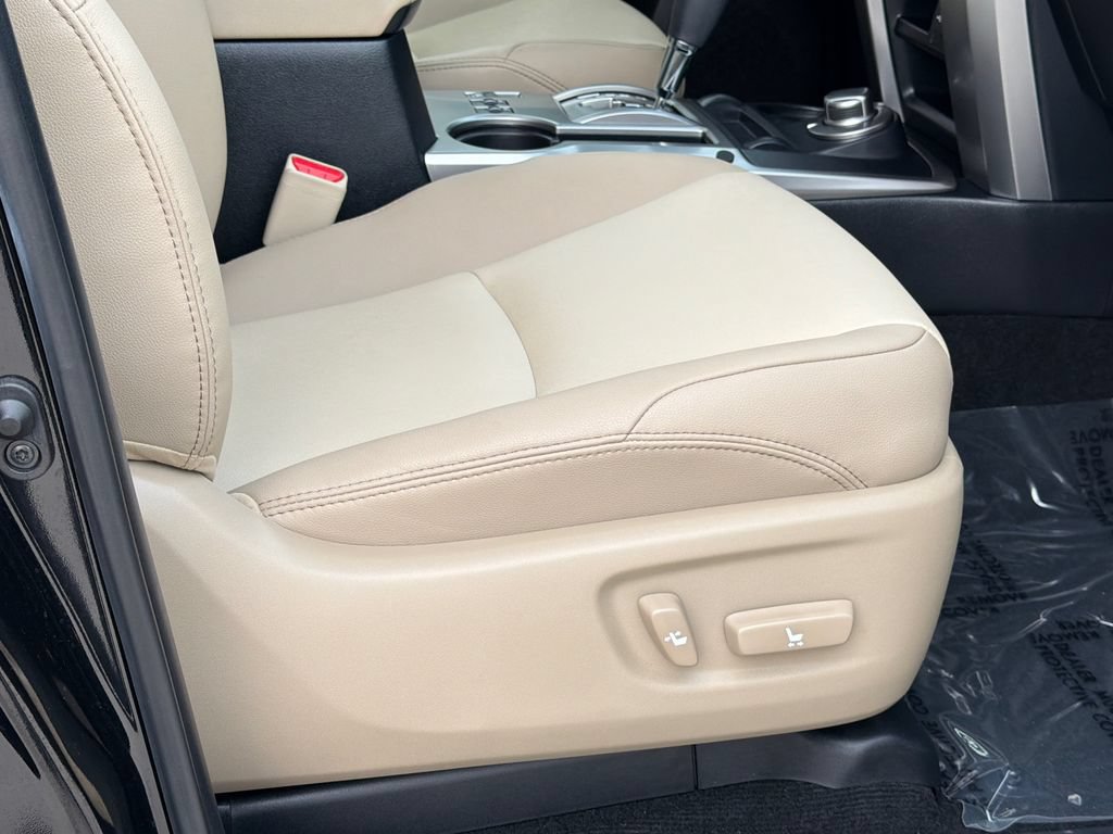 Used 2022 Toyota 4Runner SR5 Premium w/ Moonroof Package AWD/4WD image 13