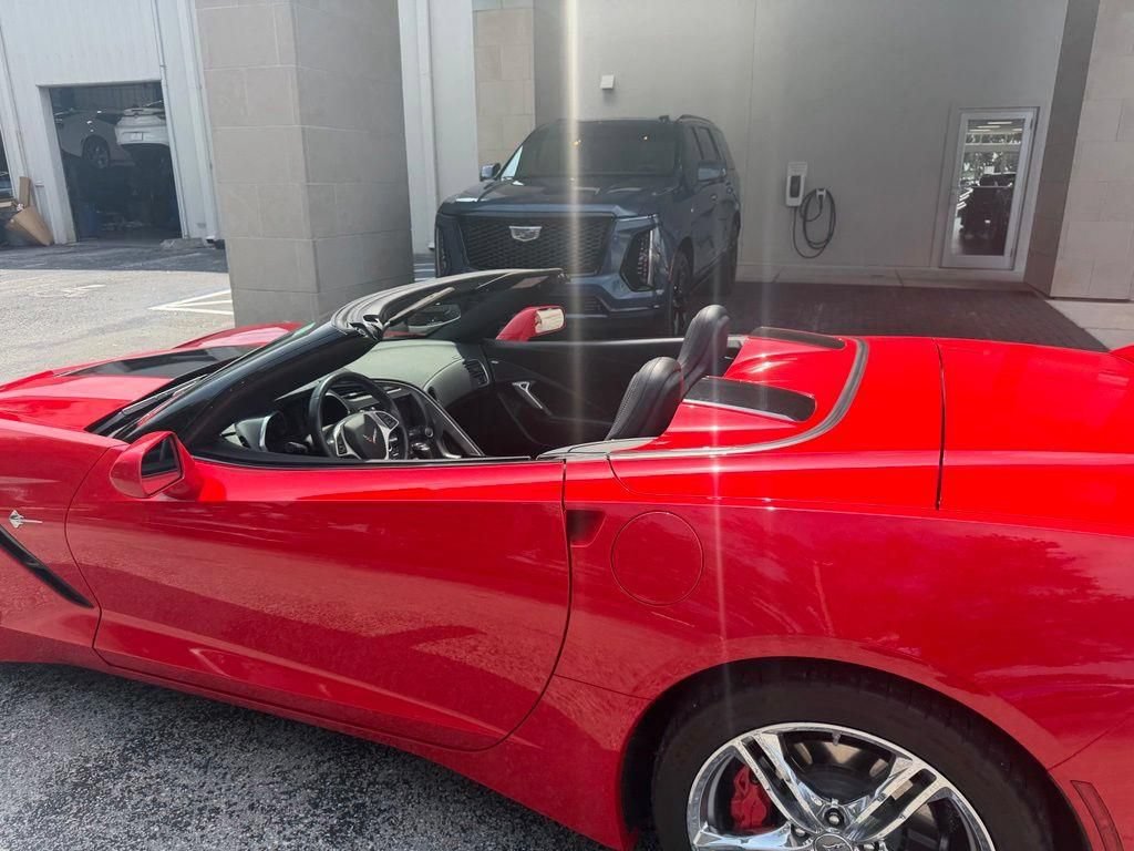 Used 2016 Chevrolet Corvette Stingray Convertible w/ 2LT Preferred Equipment Group RWD image 13