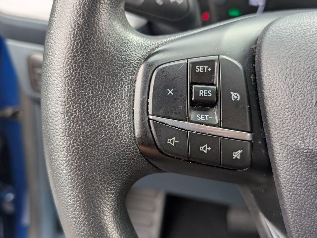 Used 2023 Ford Maverick XLT image 28