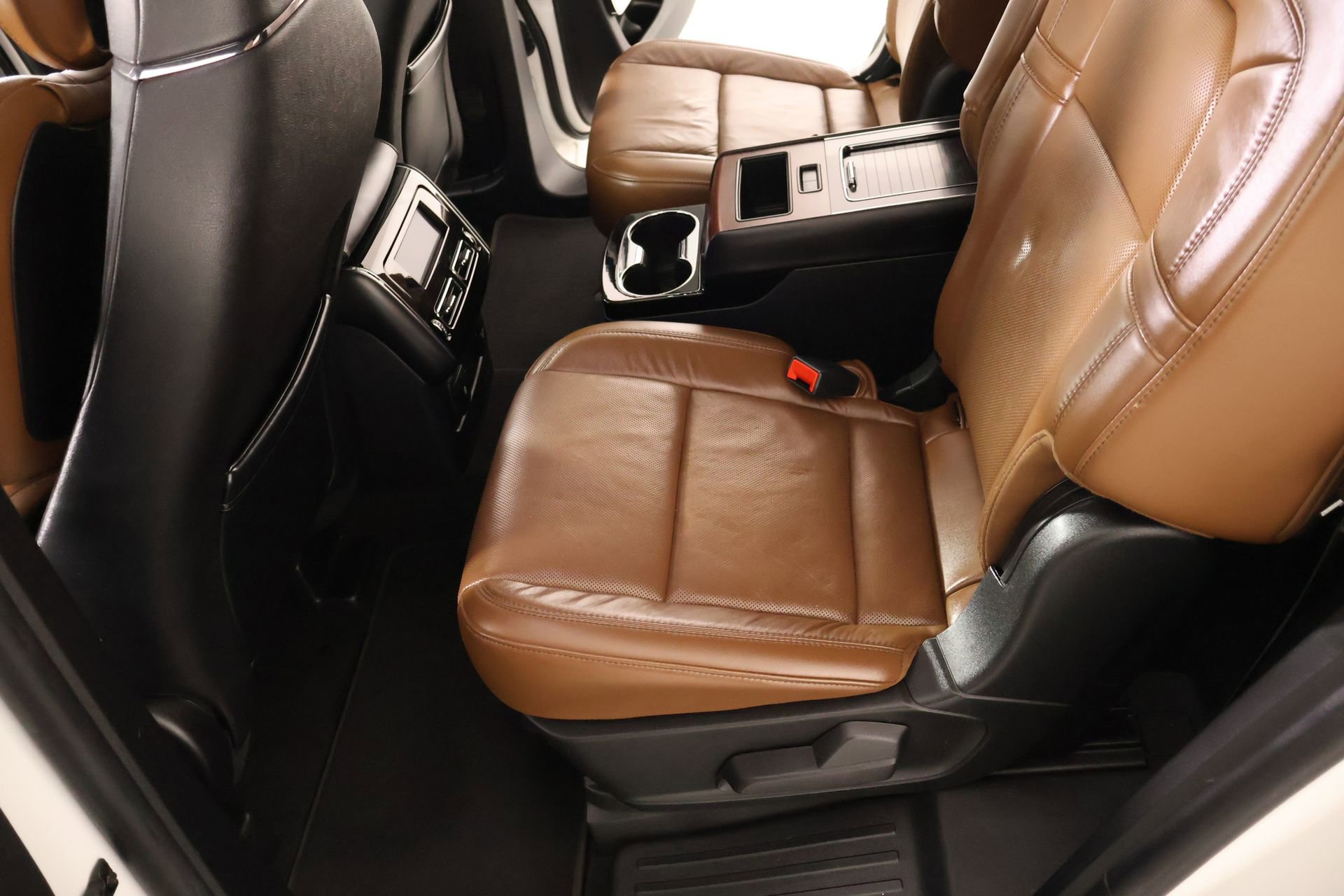 Used 2022 Lincoln Aviator Reserve w/ Equipment Group 201A image 13