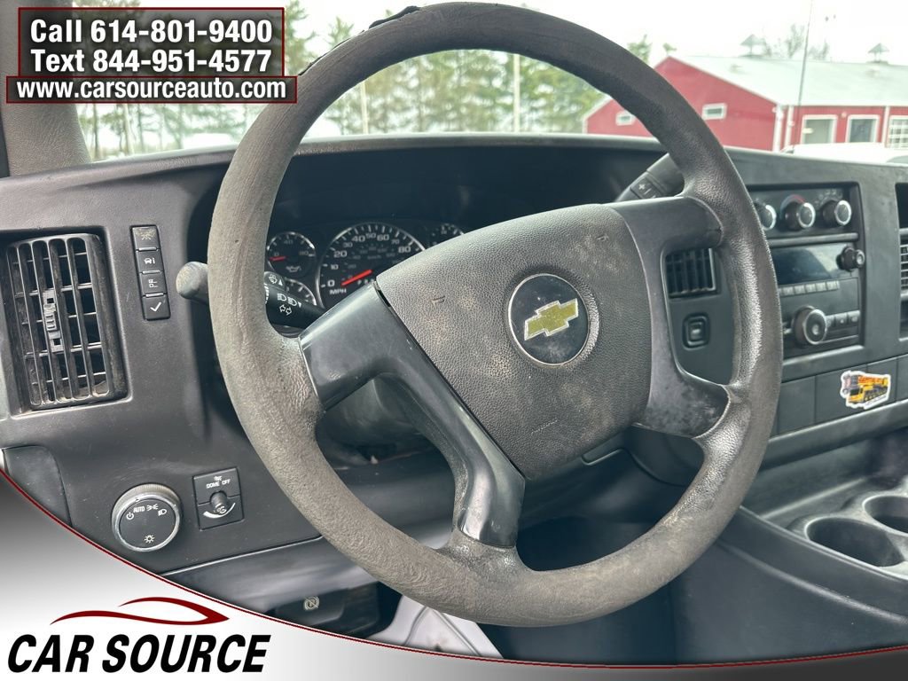 Used 2013 Chevrolet Express 2500 image 4