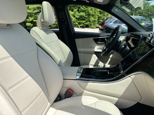Used 2026 Mercedes-Benz GLC 300 4MATIC image 19
