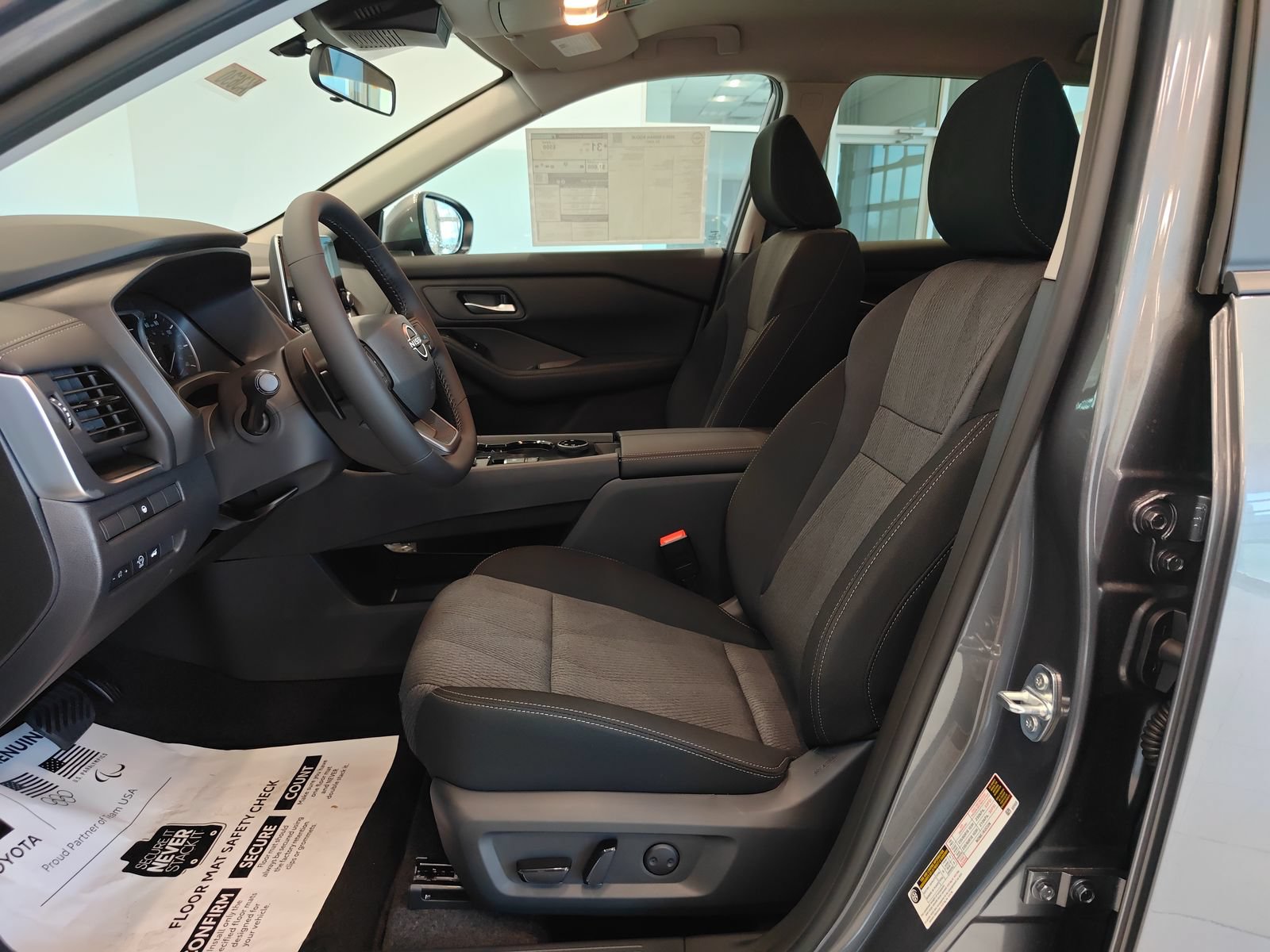 New 2026 Nissan Rogue SV AWD/4WD image 11