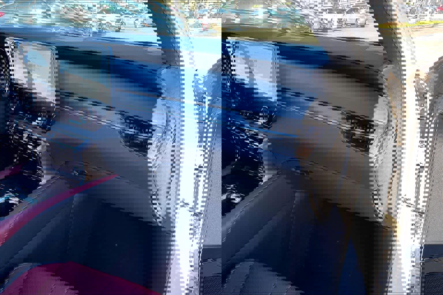 Used 2024 Lexus RX 500h F Sport w/ Convenience Package image 17