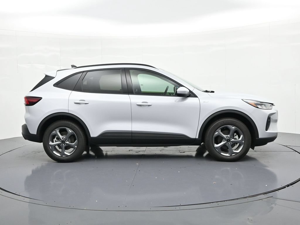New 2026 Ford Escape ST-Line Select w/ Class II Trailer Tow Package AWD/4WD image 5