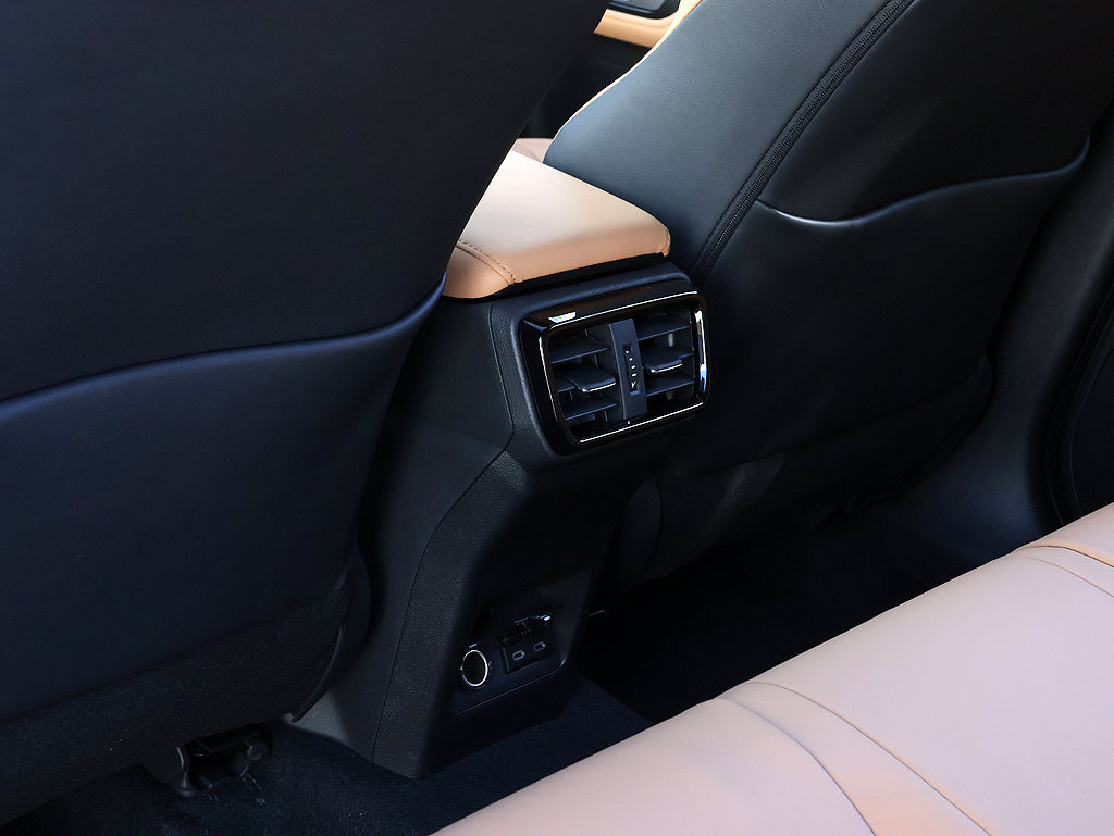 New 2026 Lexus NX 350 AWD w/ Accessory Package (2T) image 15
