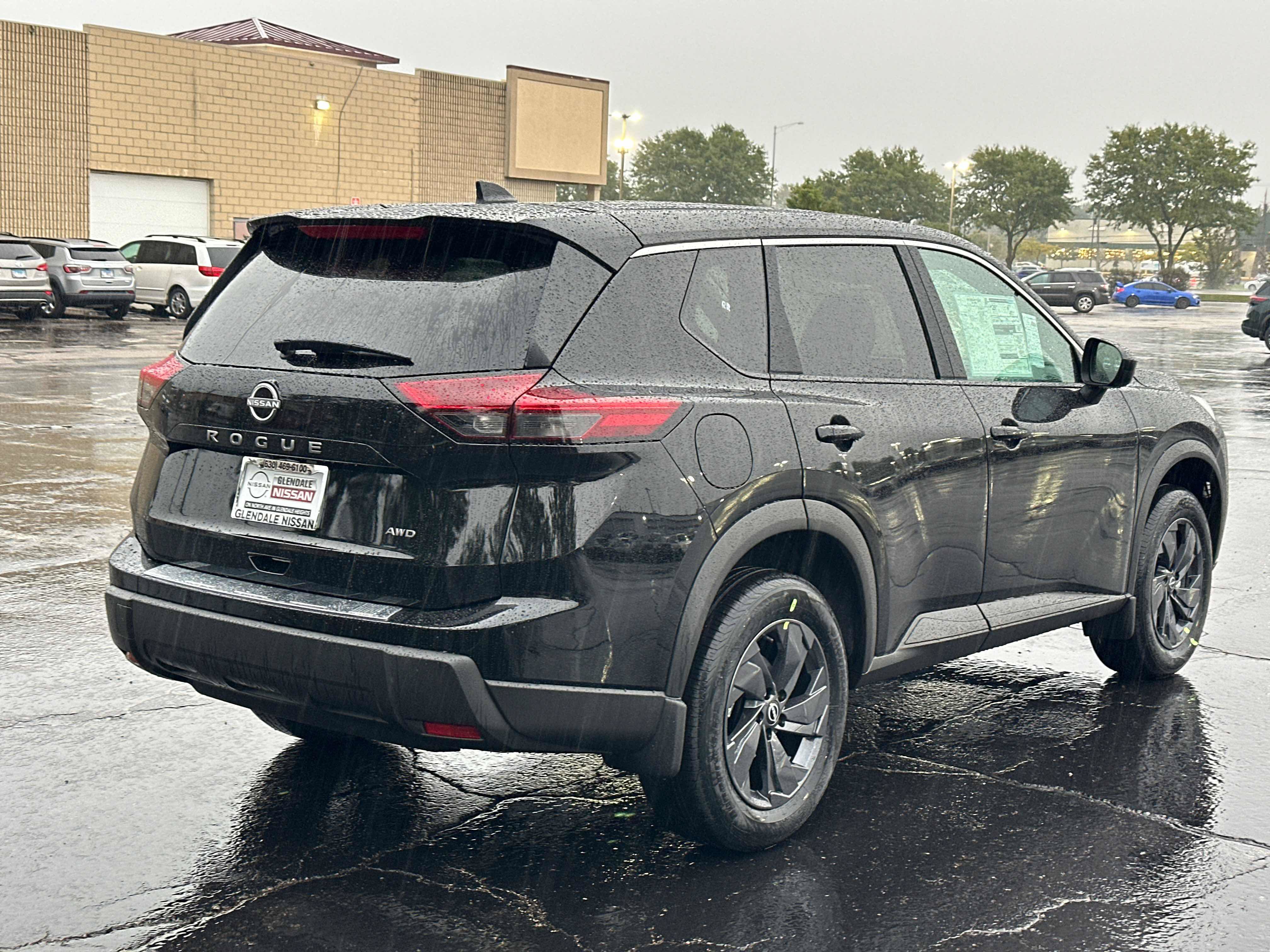 New 2027 Nissan Rogue SV AWD/4WD image 4