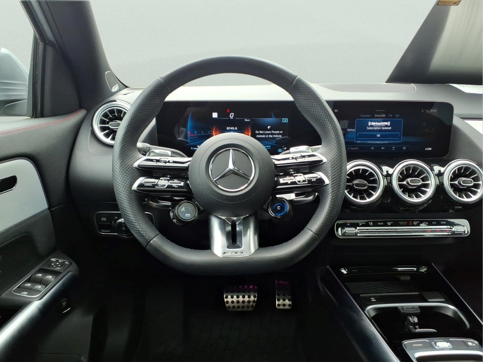 Certified 2024 Mercedes-Benz GLA 35 AMG 4MATIC image 15