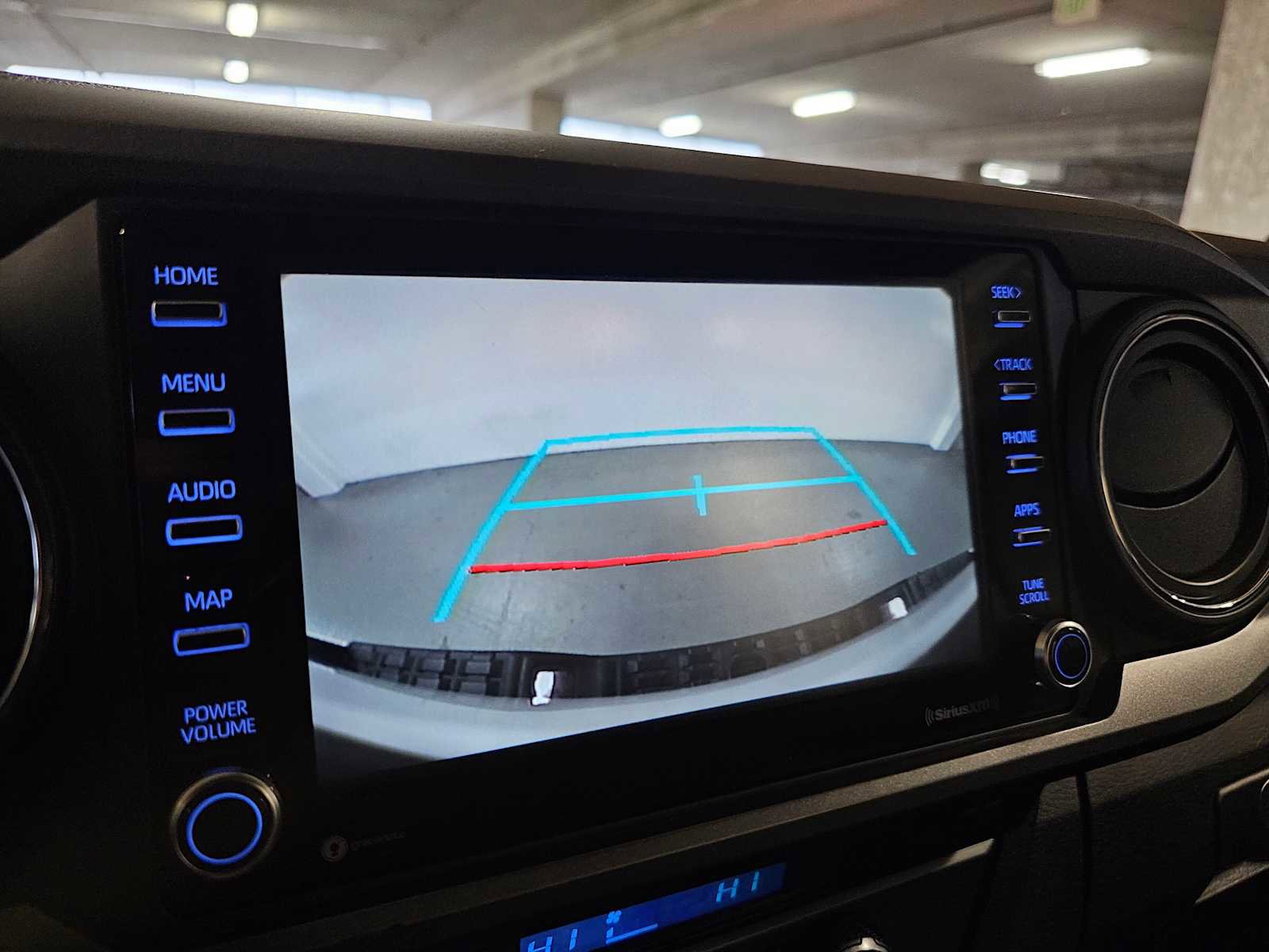 Used 2021 Toyota Tacoma TRD Sport w/ Technology Package image 18