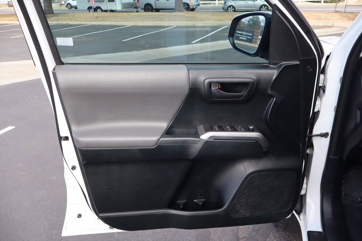 Used 2017 Toyota Tacoma SR5 w/ Tow Package image 23