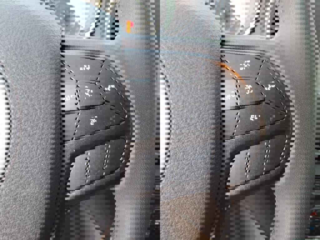 Used 2022 Jeep Cherokee Trailhawk w/ Comfort/Convenience Group image 21