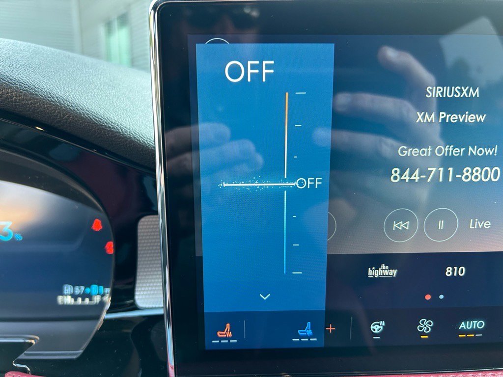 Used 2024 Lincoln Corsair Grand Touring w/ Equipment Group 301A image 27