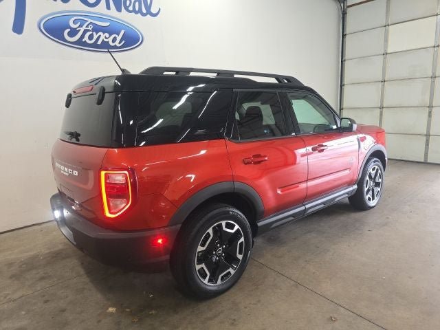 Used 2024 Ford Bronco Sport Outer Banks w/ Tech Package AWD/4WD image 9