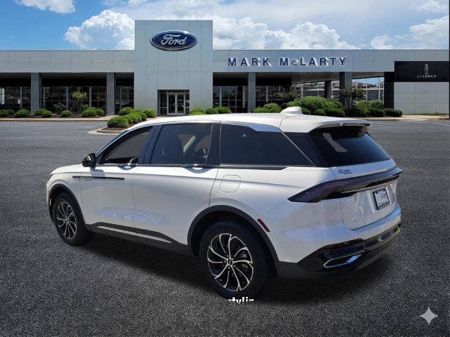 New 2026 Lincoln Nautilus Premier AWD/4WD image 3