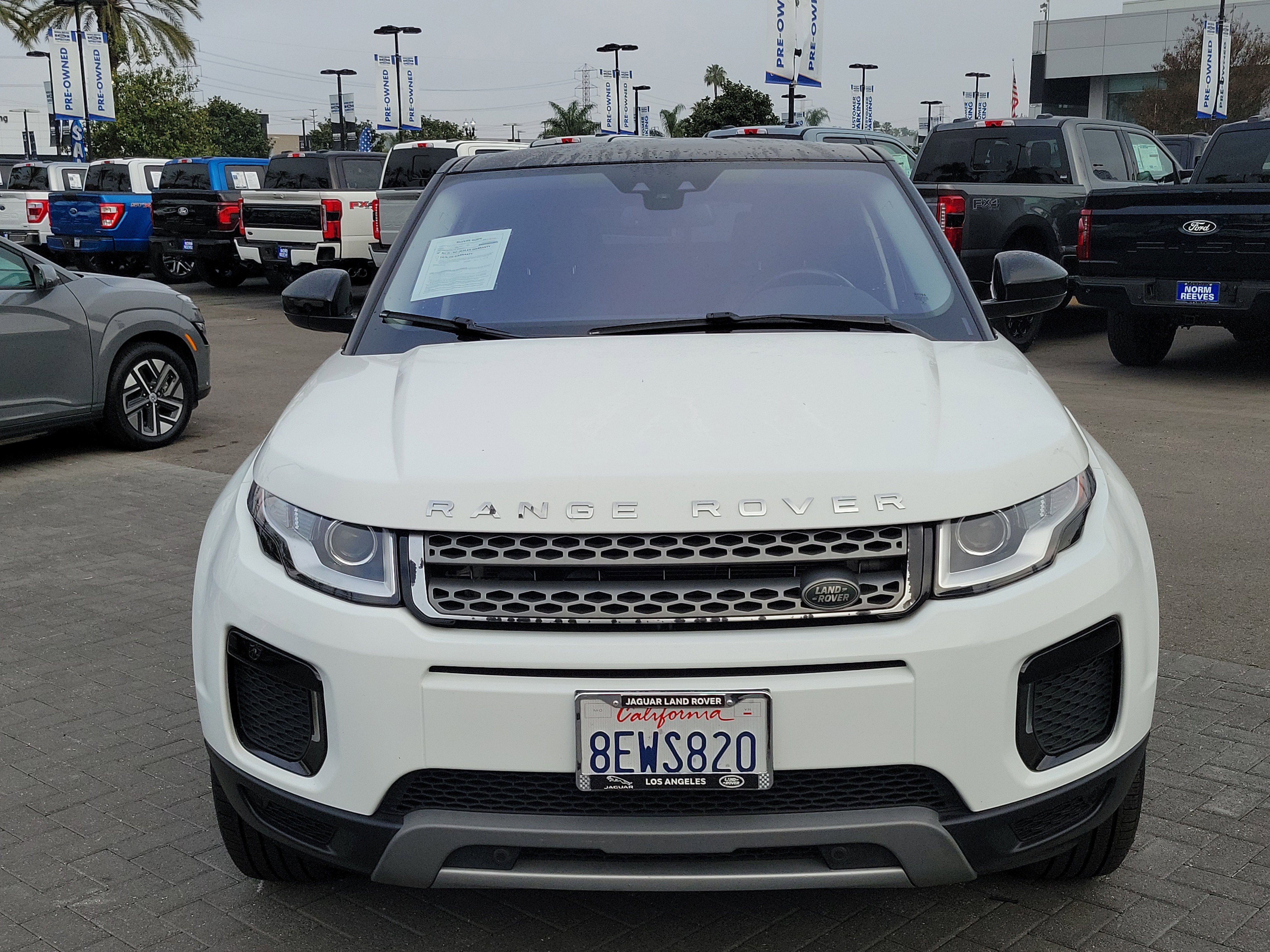 Used 2018 Land Rover Range Rover Evoque image 6