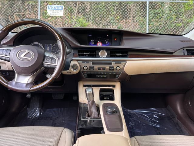 Used 2017 Lexus ES 350 w/ Premium Package image 15