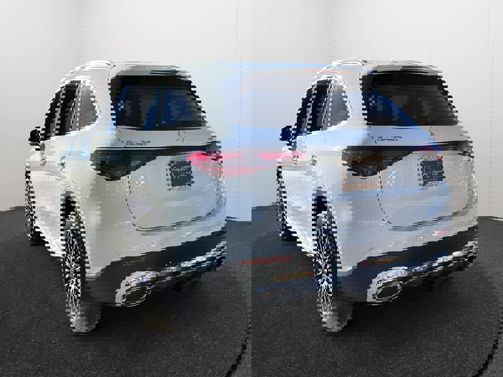 New 2026 Mercedes-Benz GLC 300 4MATIC image 6