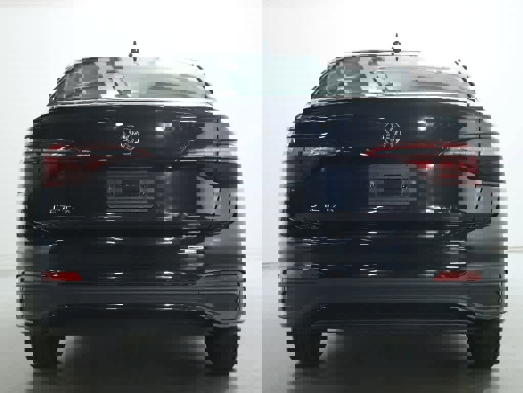 Certified 2023 Volkswagen Jetta Sport image 41