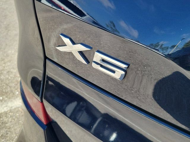 Used 2021 BMW X5 sDrive40i w/ M Sport Package RWD image 8