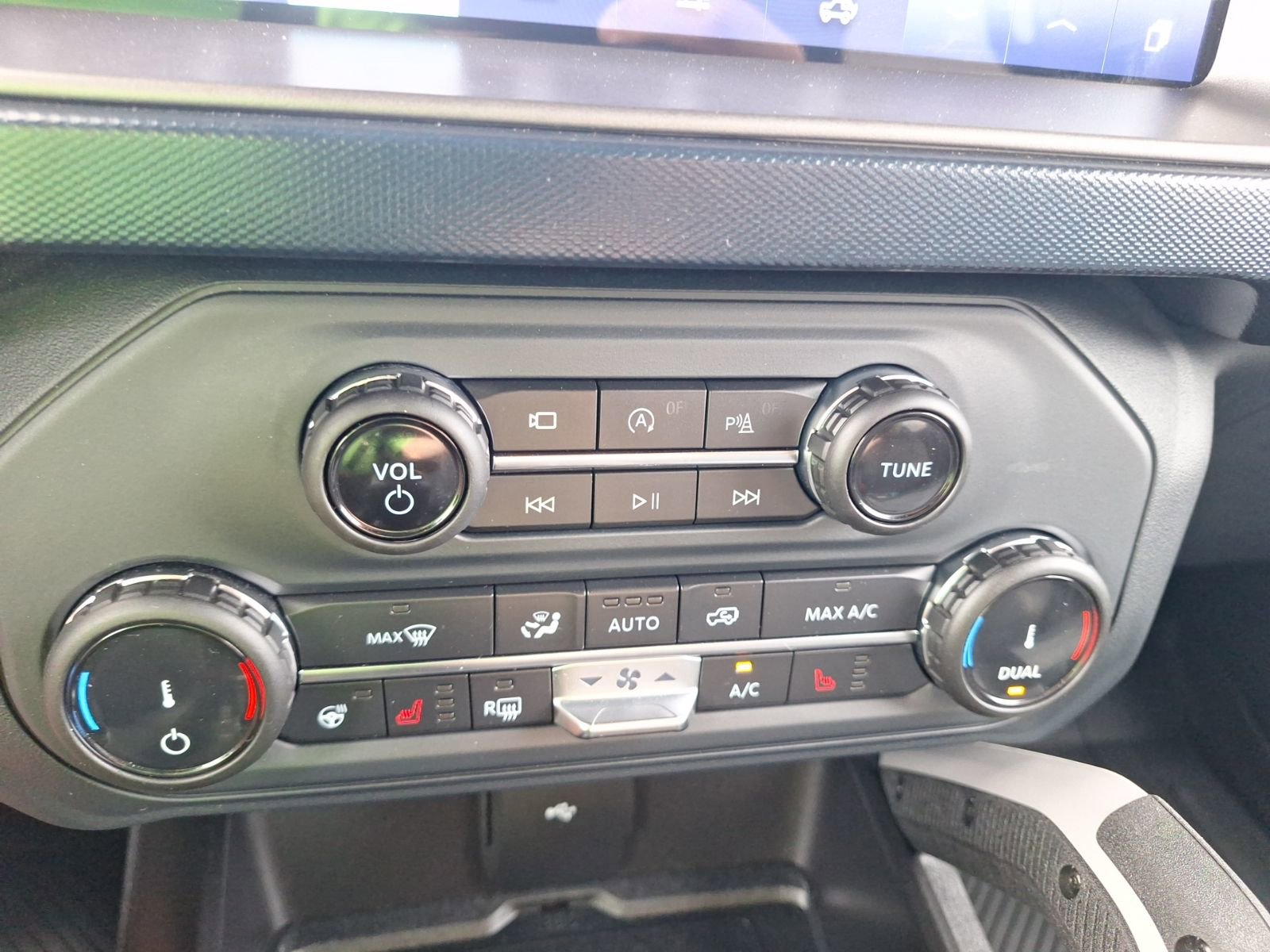 Used 2022 Ford Bronco Outer Banks image 27