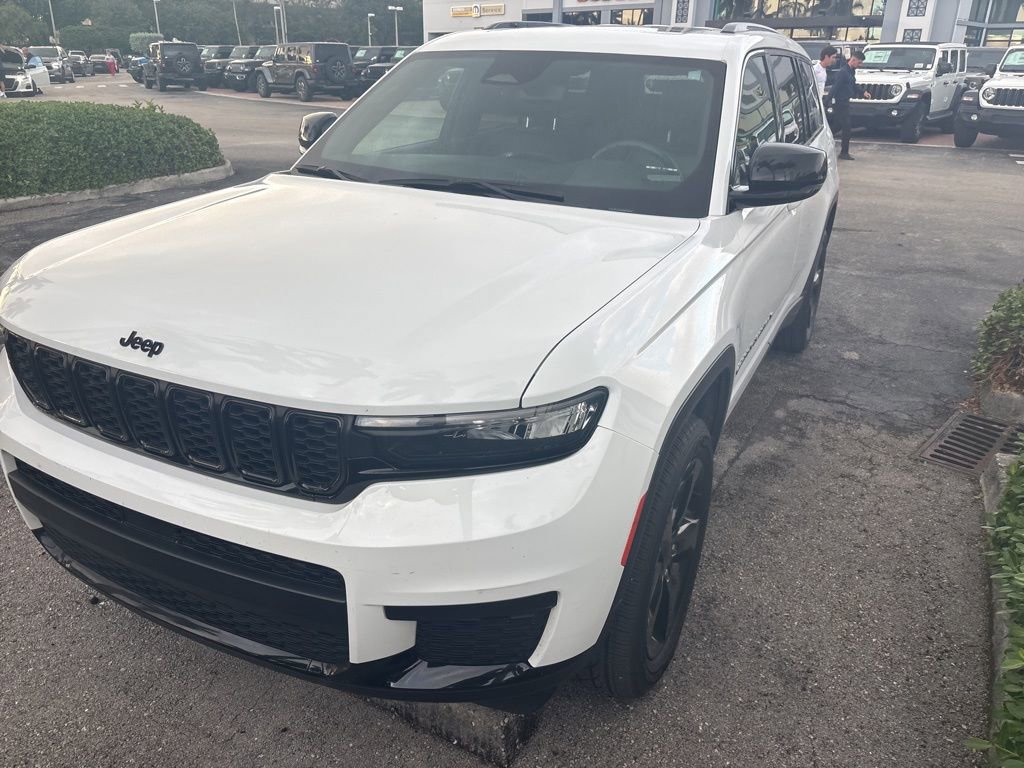 Used 2024 Jeep Grand Cherokee L Altitude