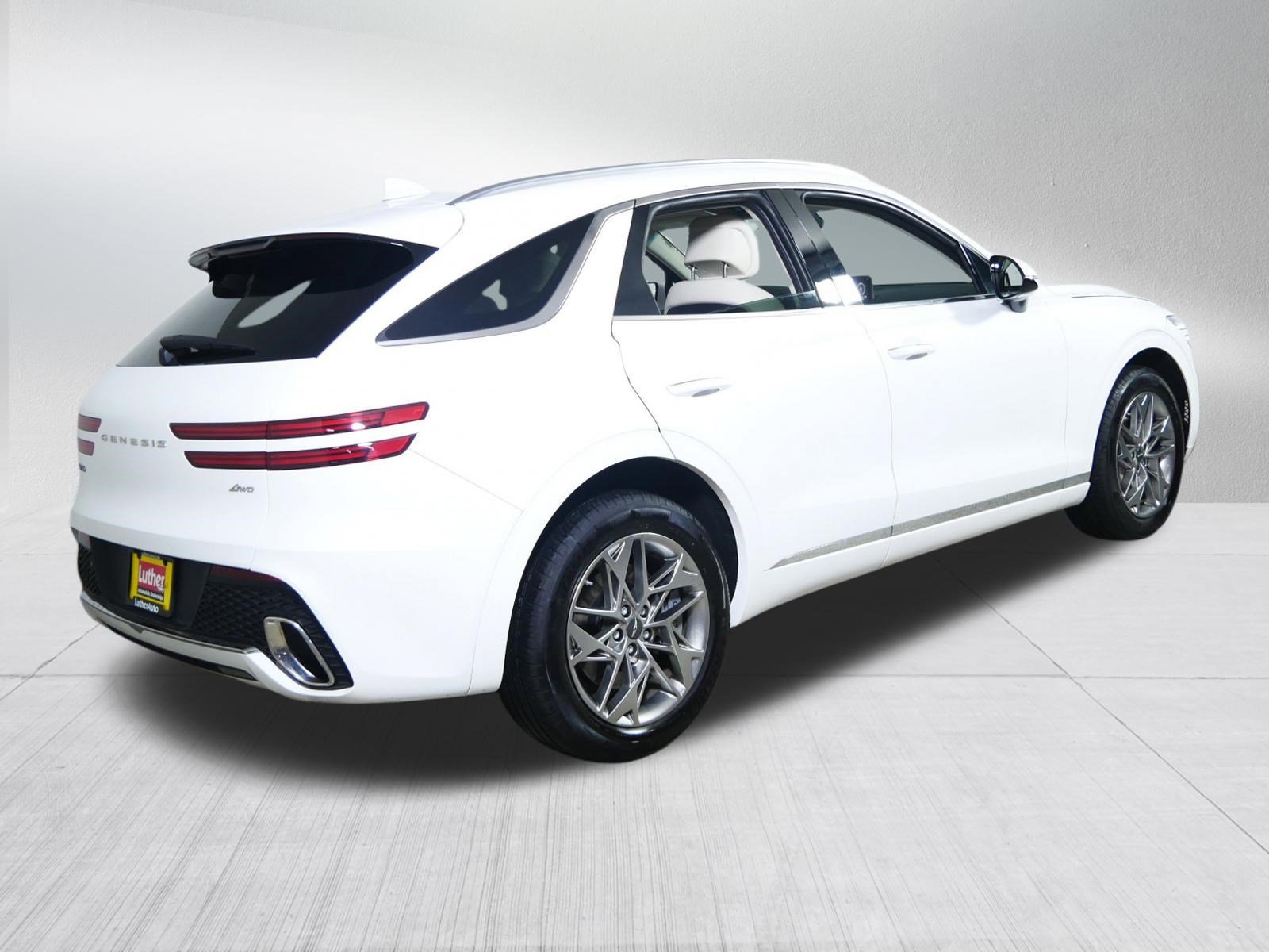 Used 2025 Genesis GV70 2.5T w/ Select Package AWD/4WD image 7