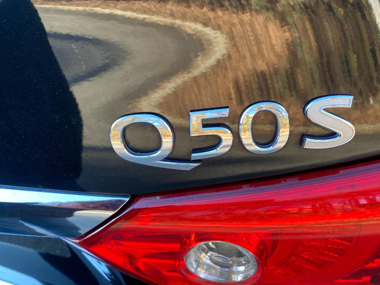 Used 2017 INFINITI Q50 Sport image 13