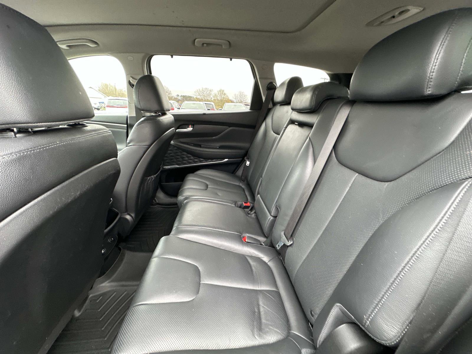 Used 2020 Hyundai Santa Fe SEL w/ Convenience + Premium Package image 15