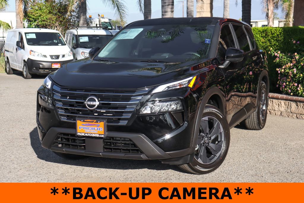 Used 2026 Nissan Rogue SV w/ Cold Weather Package image 4