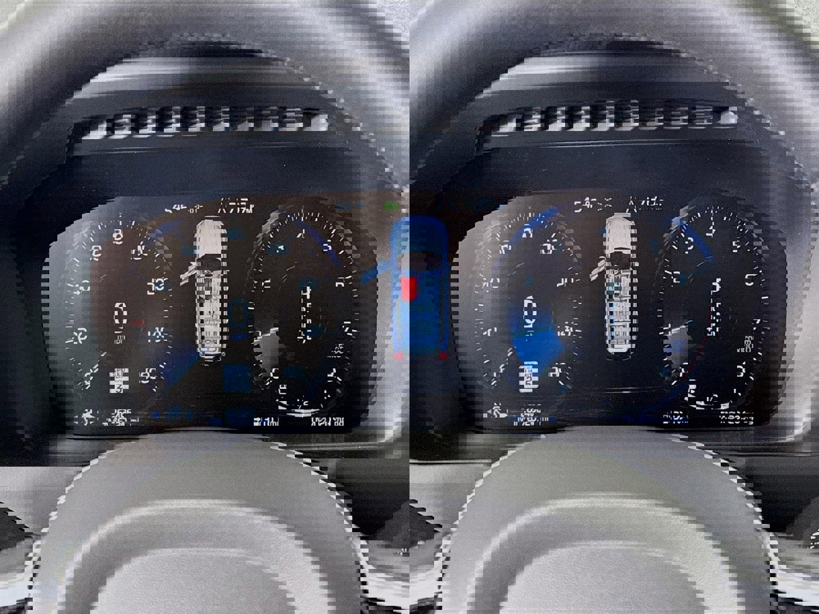 Used 2022 Volvo XC90 T5 Momentum image 14